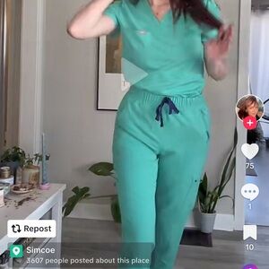 FIGS Surgical Green Set